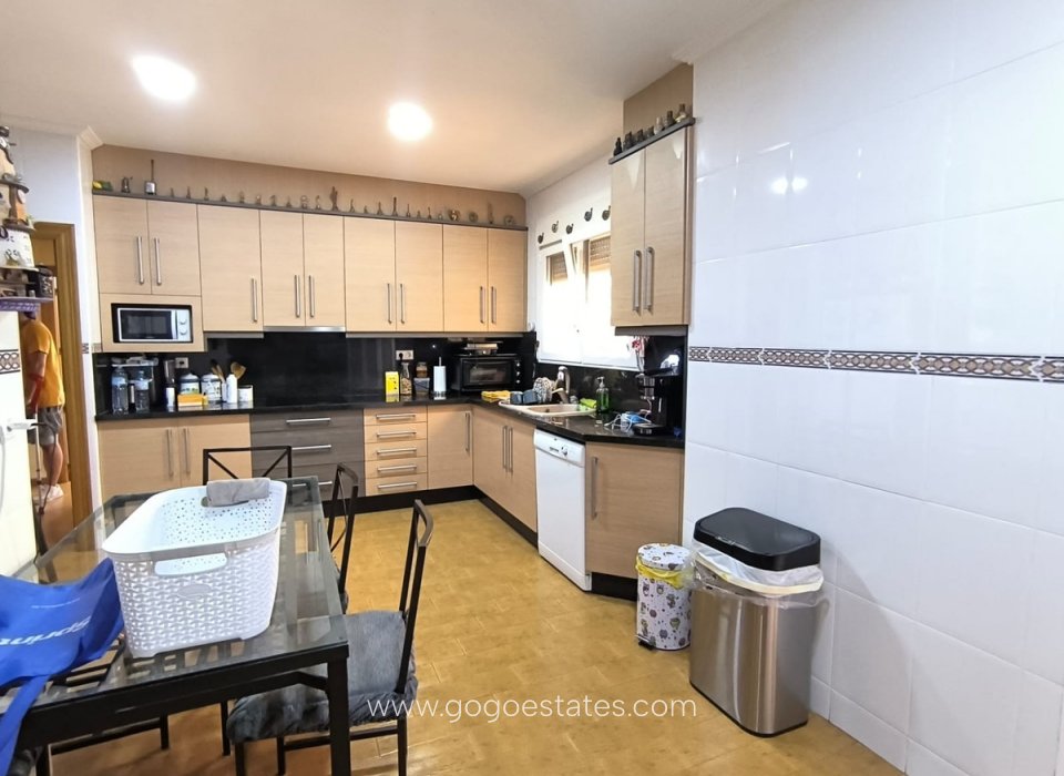 Te koop - Huis - Vrijstaande Villa - Yecla - Yecla Centro