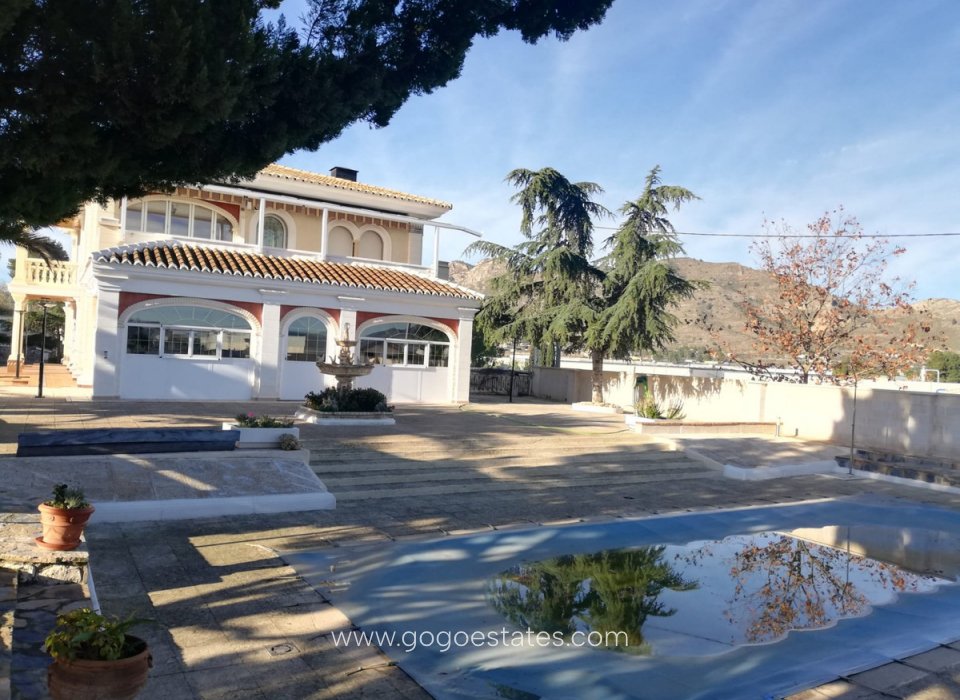 Te koop - Huis - Vrijstaande Villa - Yecla - Yecla Centro