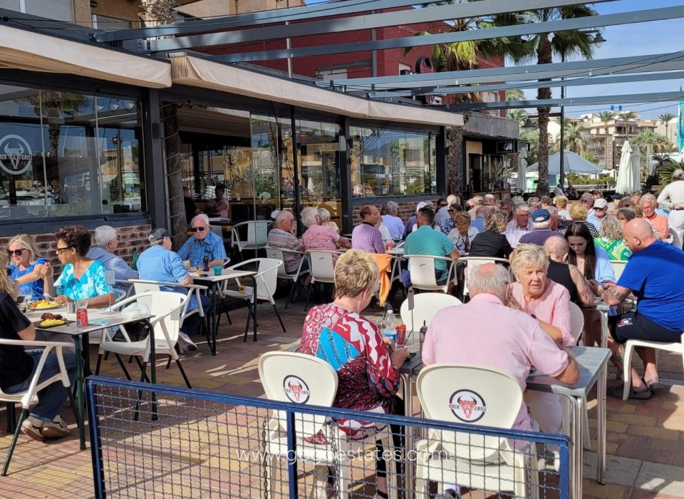 Te koop - Negocio - Puerto de mazarron - Paseo