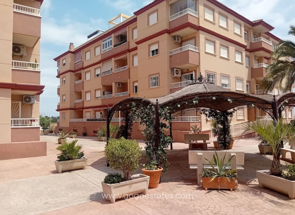 Venta - Apartamento - Apartamento en el último piso - Algorfa - Algorfa Centro