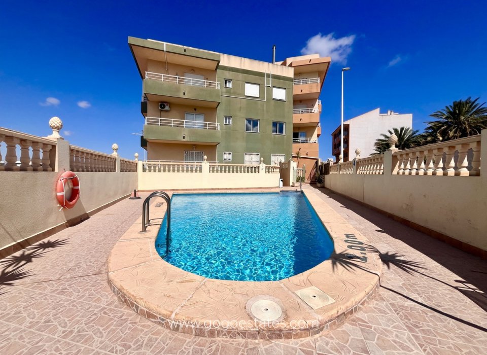 Venta - Apartamento - Apartamento Planta Media - San Miguel De Salinas - San Miguel de Salinas Centro