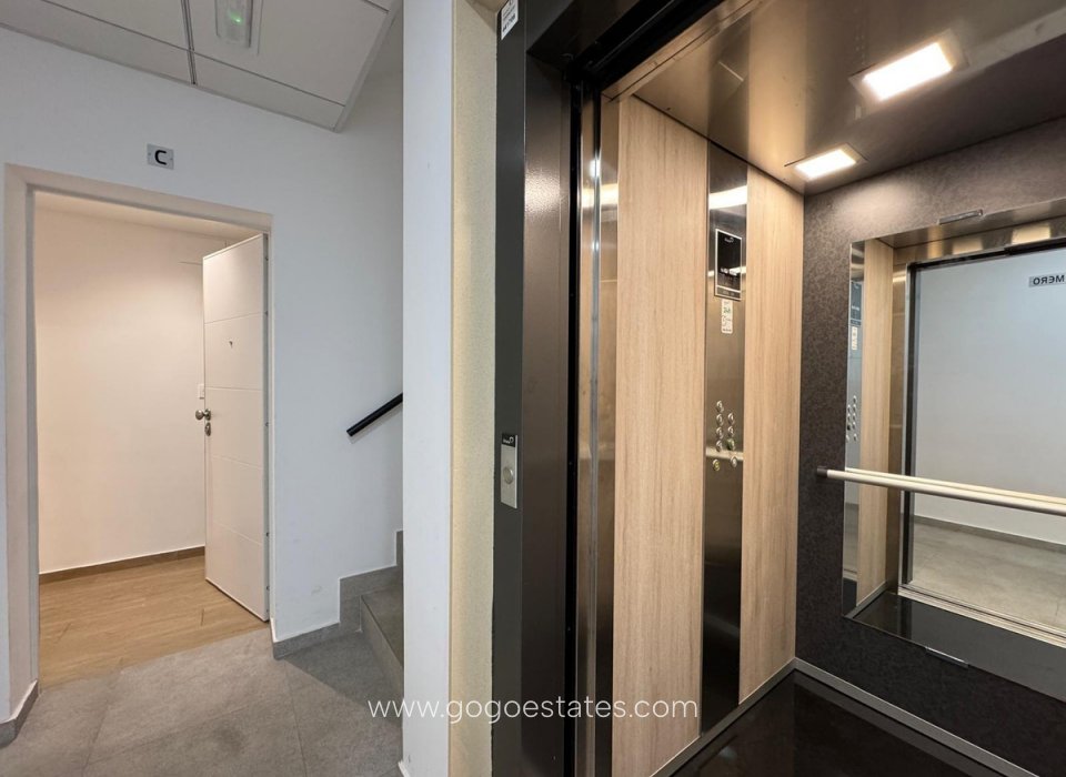 Venta - Apartamento - Apartamento Planta Media - Torrevieja - Torrevieja Centro