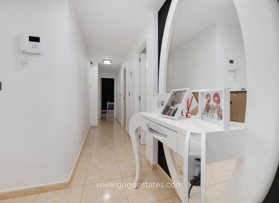 Venta - Apartamento - Apartamento Planta Media - Torrevieja - Torrevieja Centro