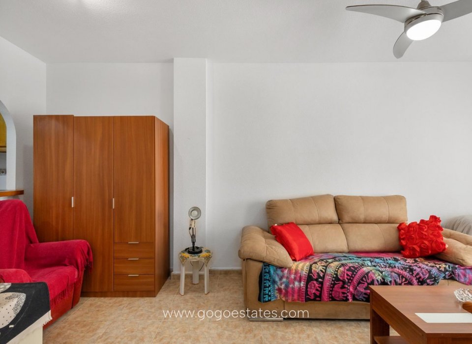 Venta - Apartamento - Estudio Planta Media - Torrevieja - Playa del Cura