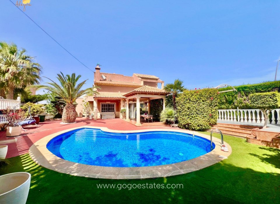 Venta - Casa - Bungalow - Torrevieja - Torrevieja Centro