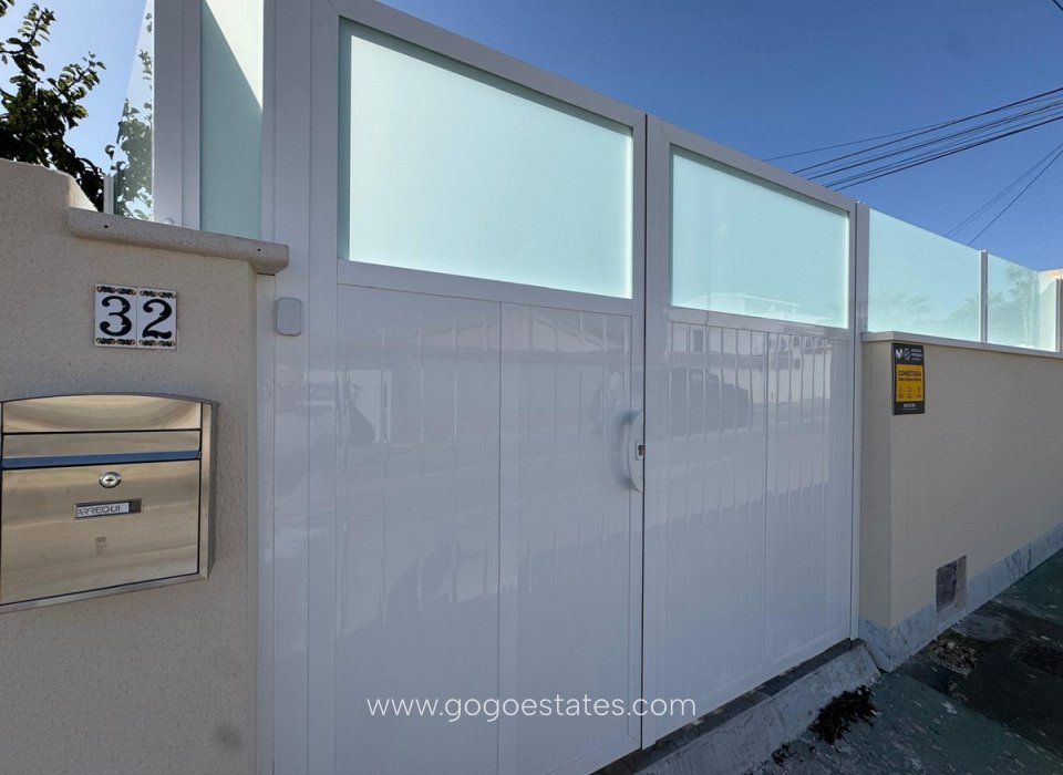 Venta - Casa - Bungalow - Torrevieja - Torrevieja Centro