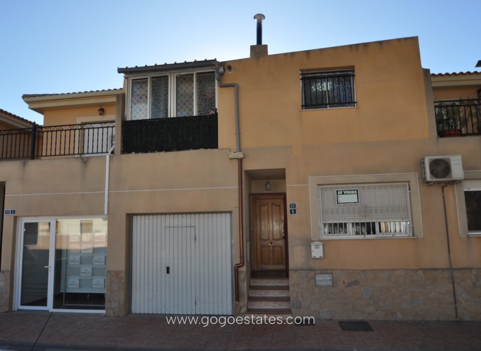 Venta - Casa - Casa adosada - Pinoso - Pinoso Centro