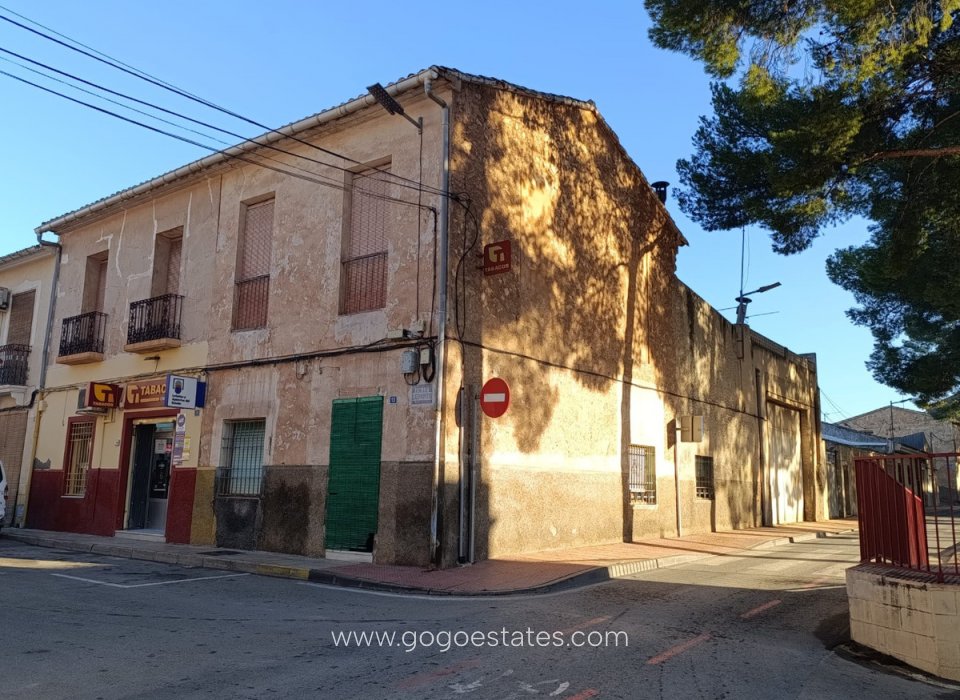 Venta - Casa - Casa adosada - Pinoso - Pinoso Centro