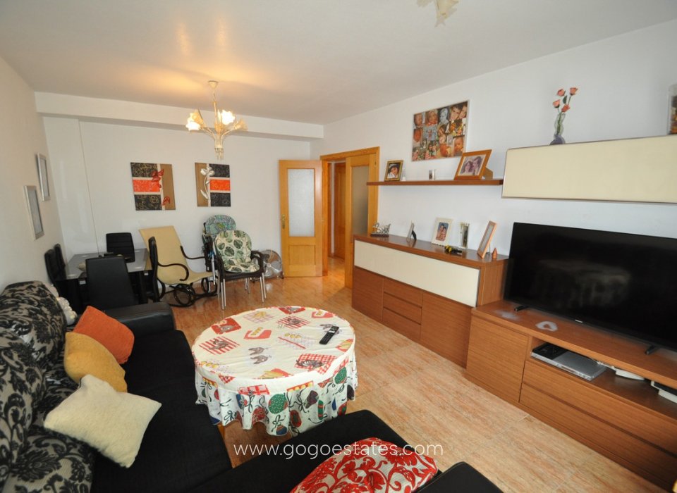 Venta - Casa - Casa adosada - Pinoso - Pinoso Centro