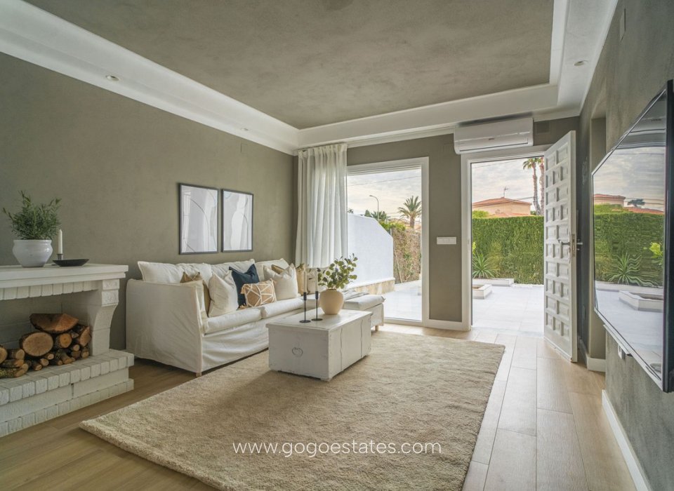 Venta - Casa - Casa adosada - Torrevieja - LA SIESTA