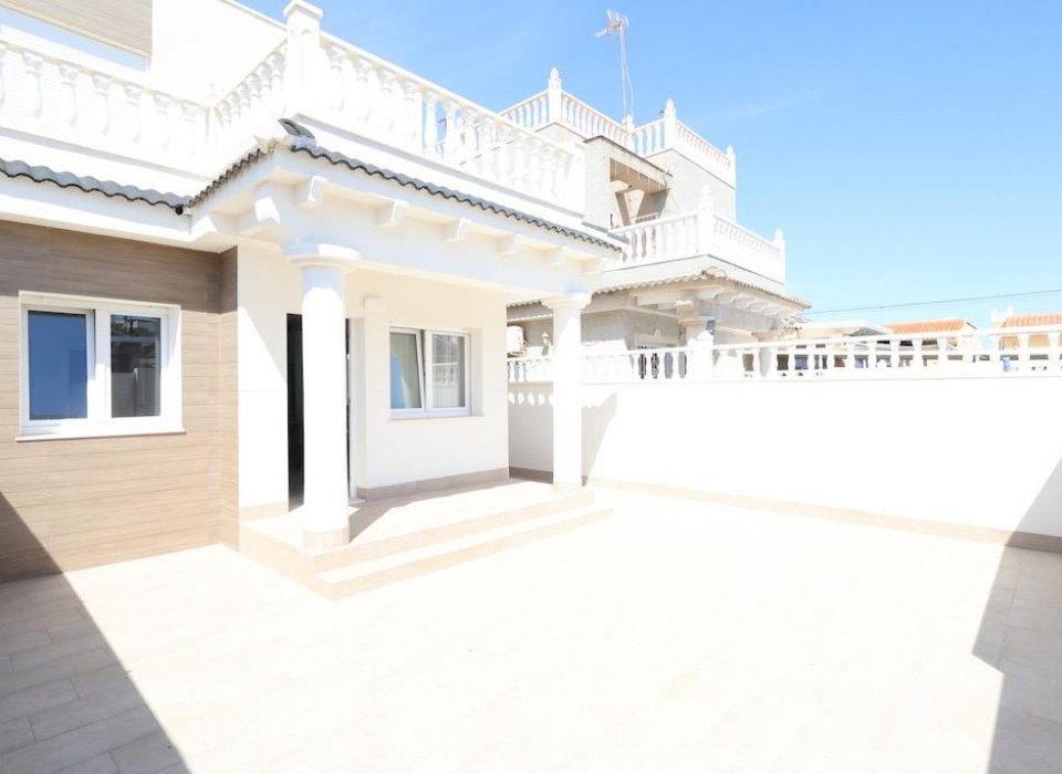 Venta - Casa - Casa adosada - Torrevieja - San Luis