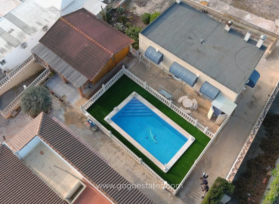 Venta - Casa - Chalet Independiente - Albatera - Albatera Centro