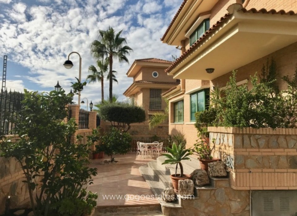 Venta - Casa - Chalet Independiente - Benidorm - Benidorm Centro