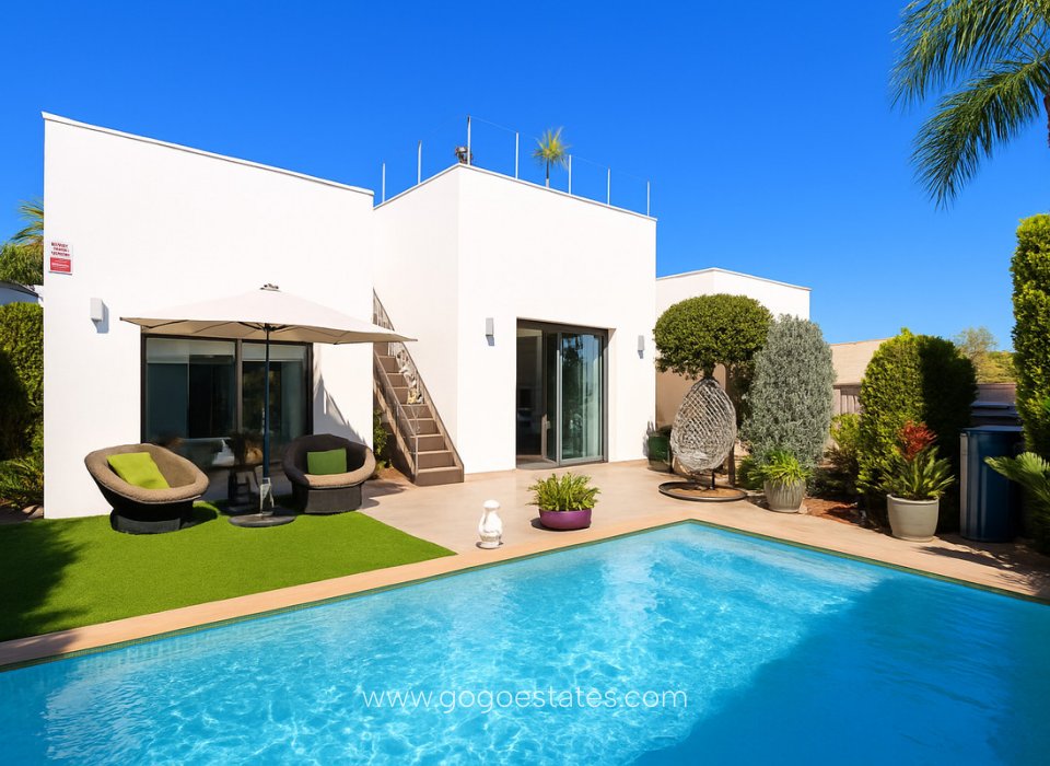 Venta - Casa - Chalet Independiente - Benijofar