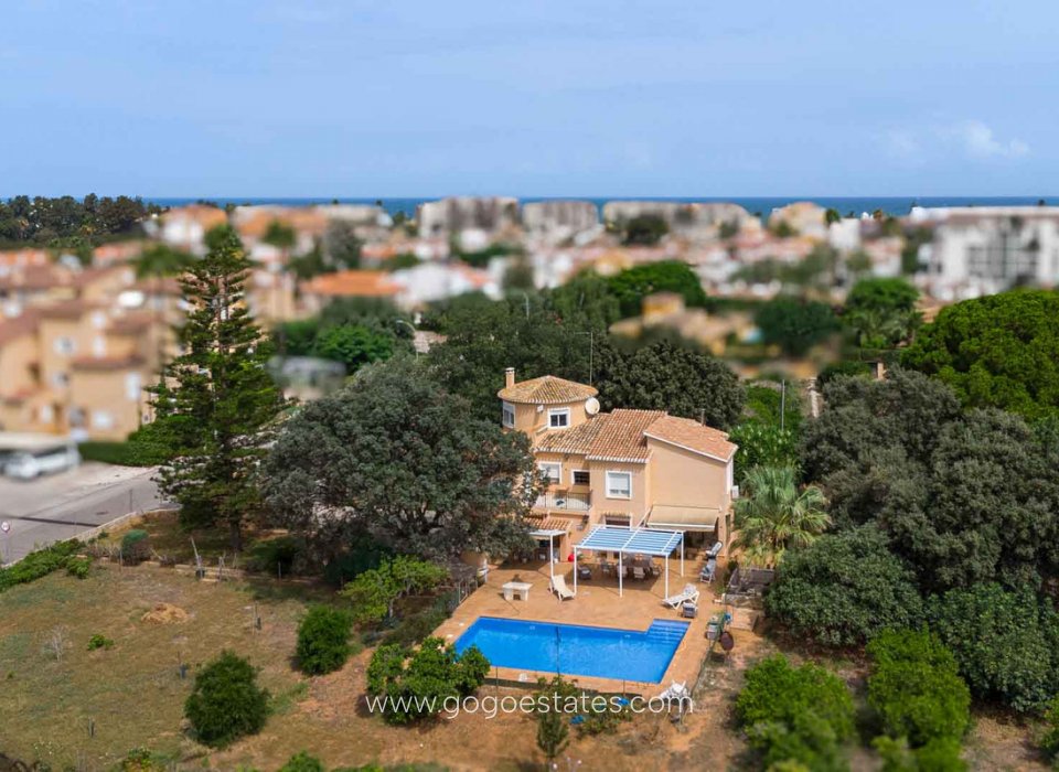 Venta - Casa - Chalet Independiente - Dénia - Denia Centro