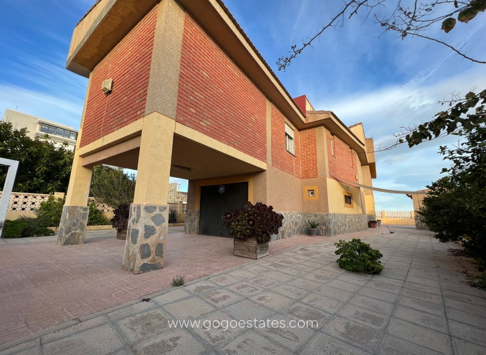 Venta - Casa - Chalet Independiente - Guardamar del Segura - Guardamar del Segura Centro