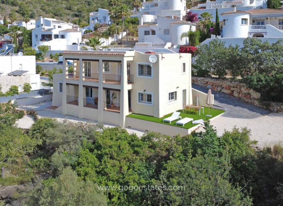 Venta - Casa - Chalet Independiente - Jalon - Jalon Centro