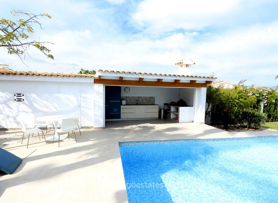 Venta - Casa - Chalet Independiente - l'Alfas del Pi - Albir