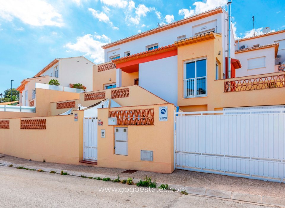 Venta - Casa - Chalet Independiente - l'Alfas del Pi - L'Alfás del Pi Centro