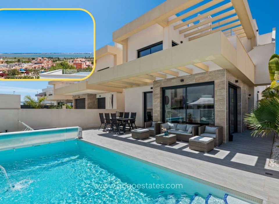 Venta - Casa - Chalet Independiente - Los Montesinos - Los Montesinos Centro