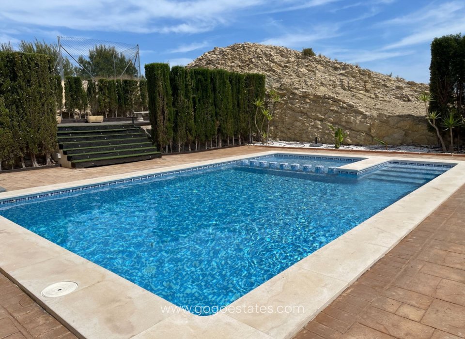 Venta - Casa - Chalet Independiente - Monforte del Cid - Monforte del Cid Centro