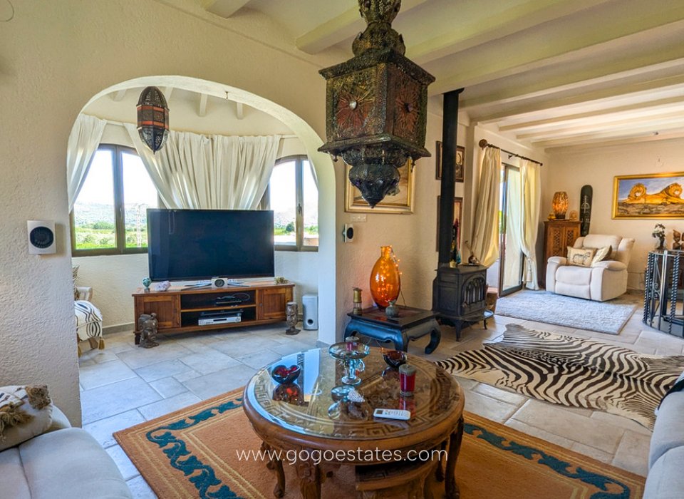 Venta - Casa - Chalet Independiente - Orba - Orba Centro