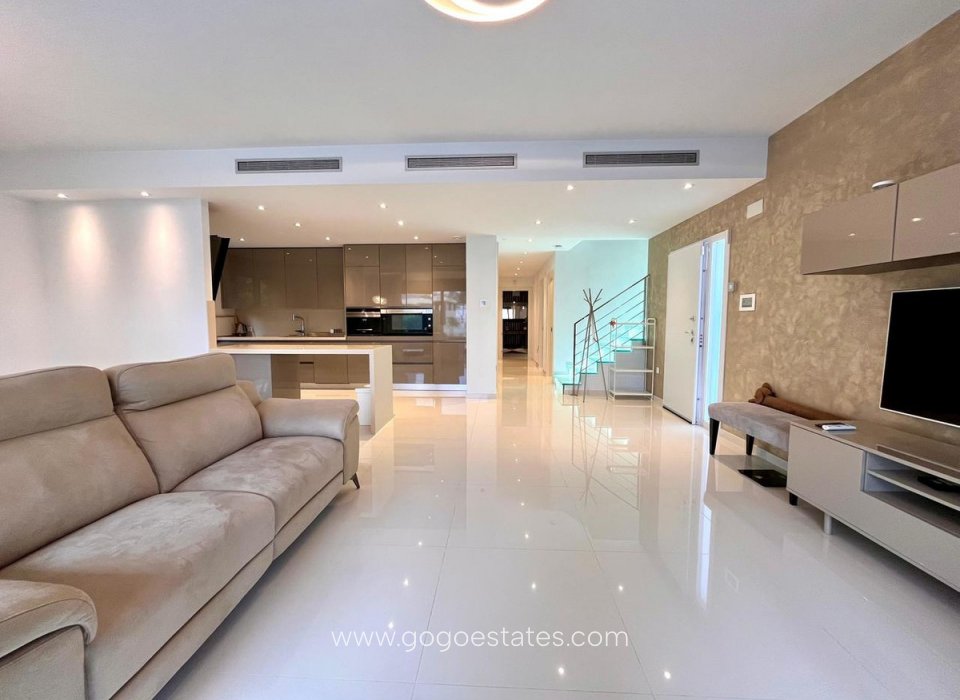 Venta - Casa - Chalet Independiente - Orihuela - Dehesa de Campoamor