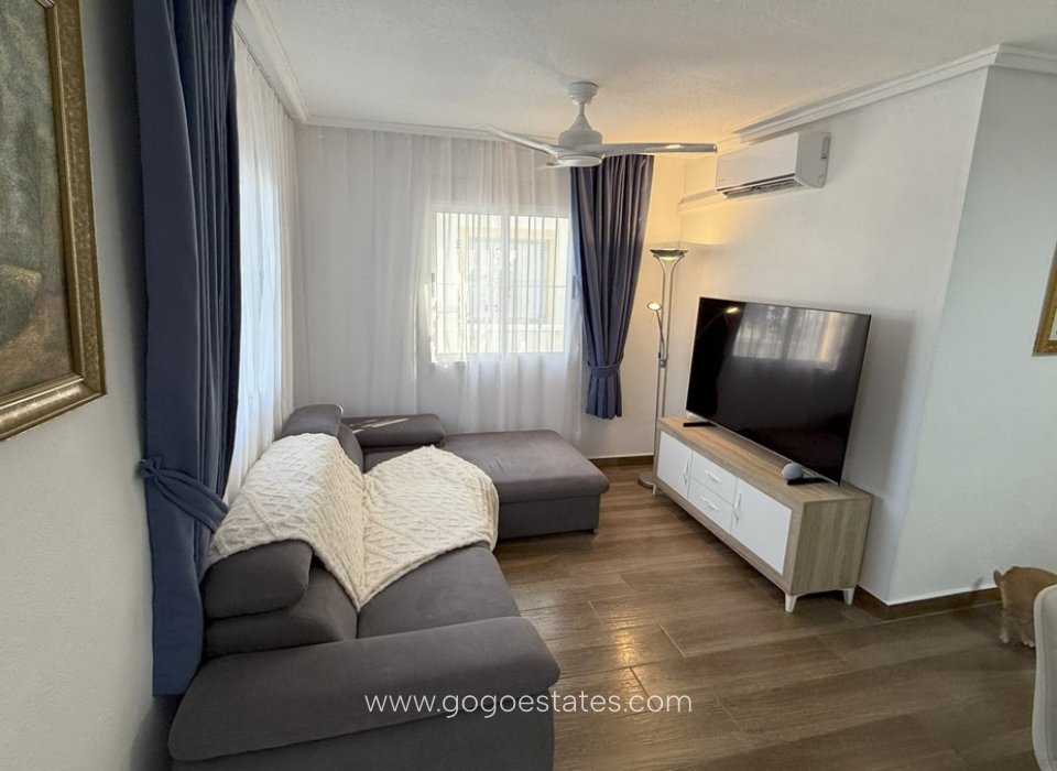 Venta - Casa - Chalet Independiente - Orihuela - La Zenia