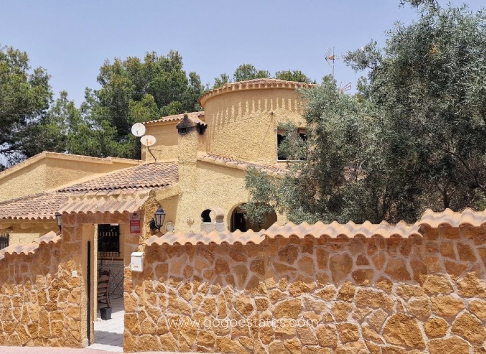 Venta - Casa - Chalet Independiente - Orihuela - Orihuela Centro