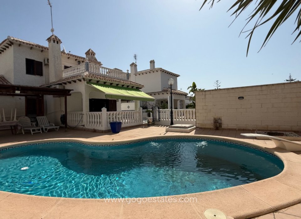 Venta - Casa - Chalet Independiente - Orihuela - Orihuela Centro