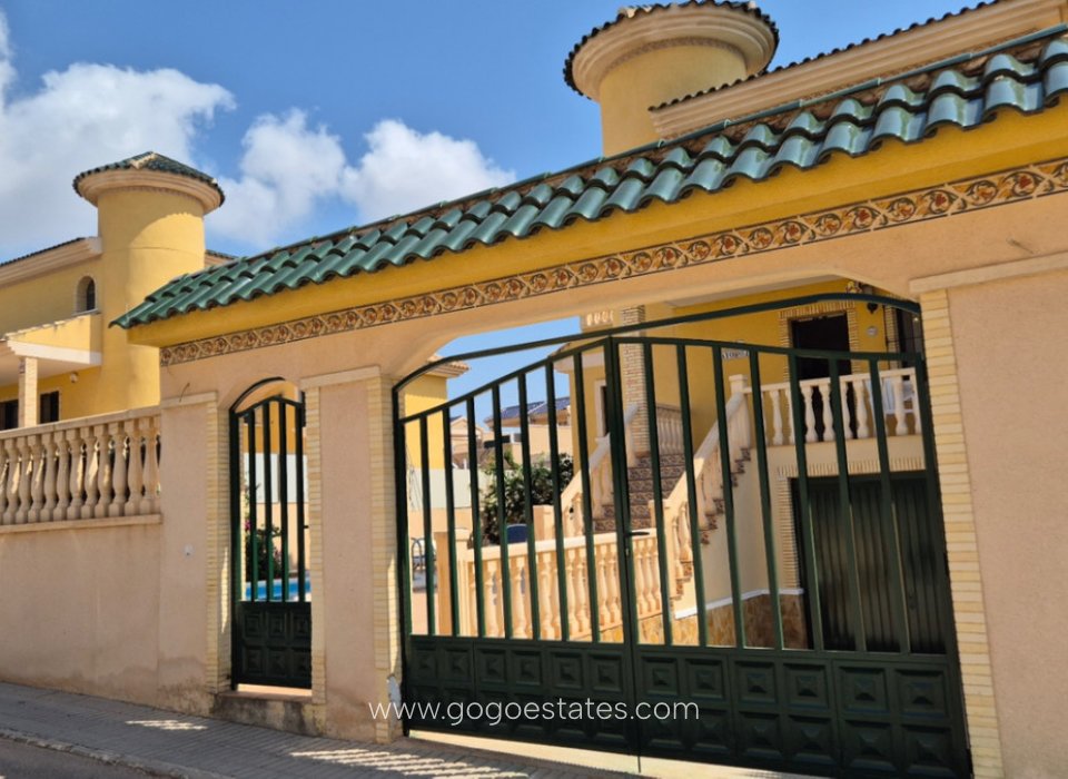 Venta - Casa - Chalet Independiente - Orihuela - Orihuela Centro