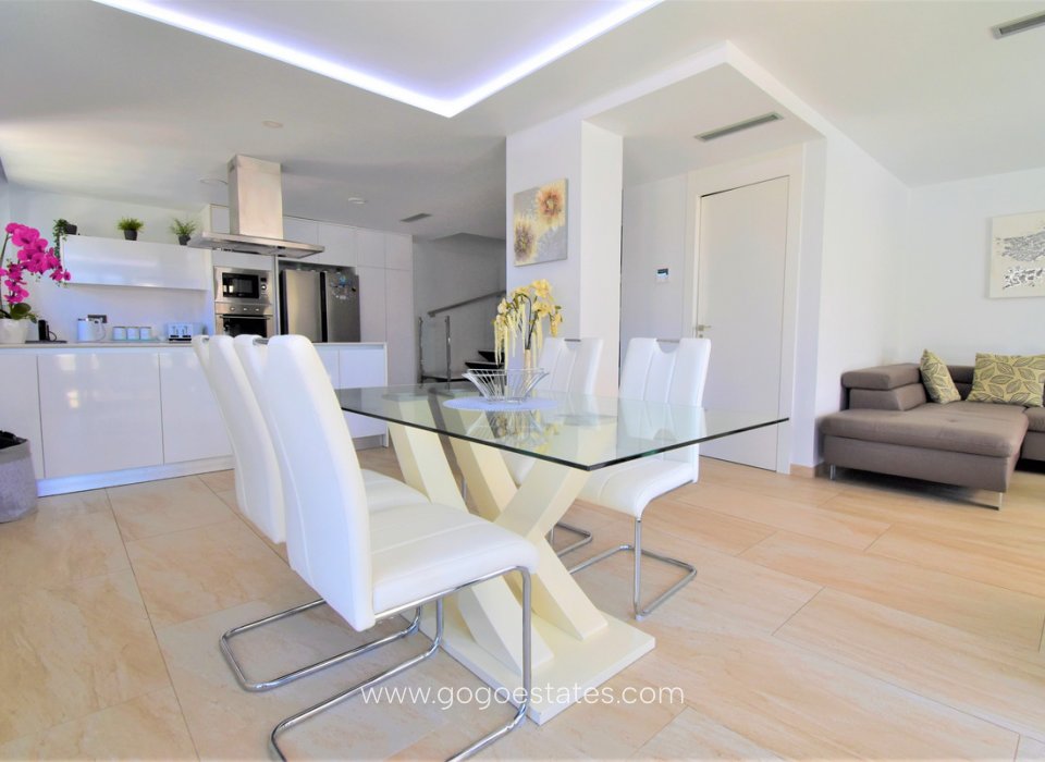 Venta - Casa - Chalet Independiente - Orihuela - Villamartin