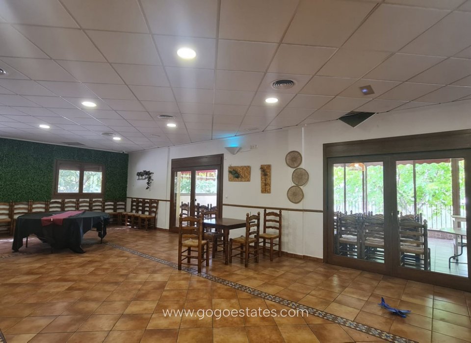 Venta - Casa - Chalet Independiente - Petrel - Petrer