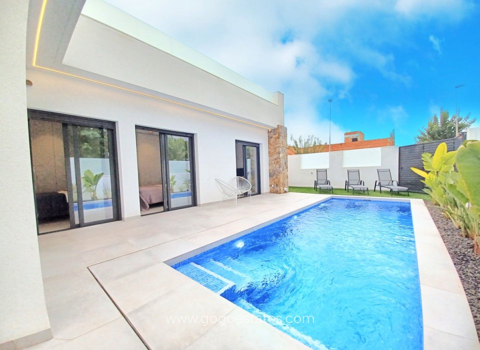 Venta - Casa - Chalet Independiente - Pilar De La Horadada - Pilar de la Horadada Centro