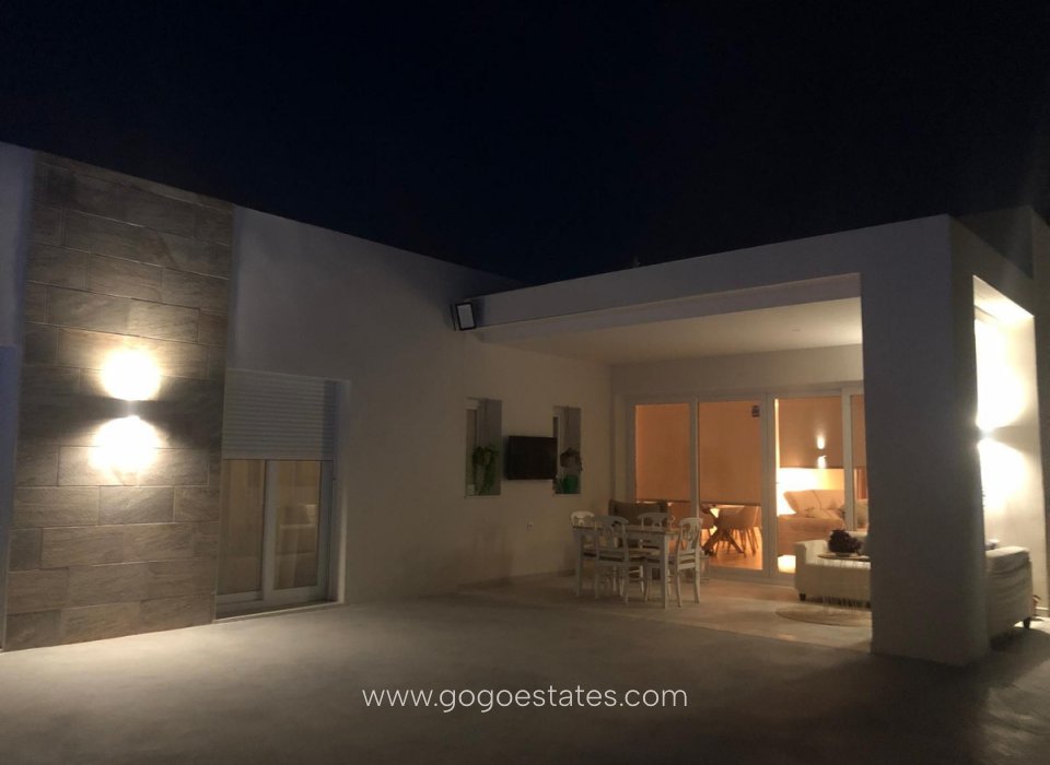 Venta - Casa - Chalet Independiente - Pinoso - Pinoso Centro