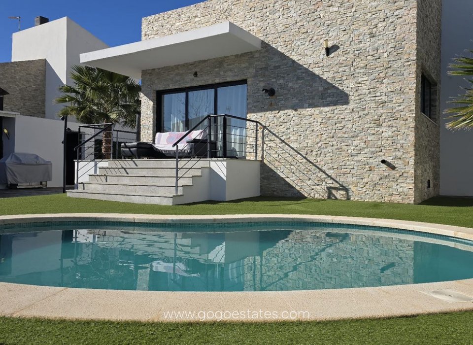 Venta - Casa - Chalet Independiente - Polop - Polop Centro