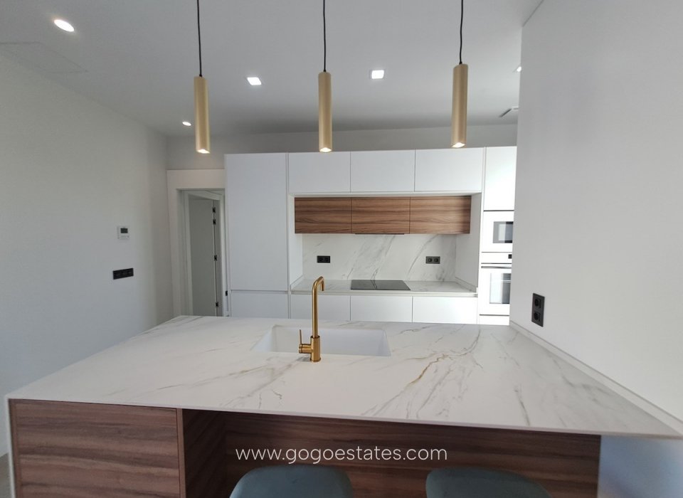 Venta - Casa - Chalet Independiente - Polop - Polop Centro