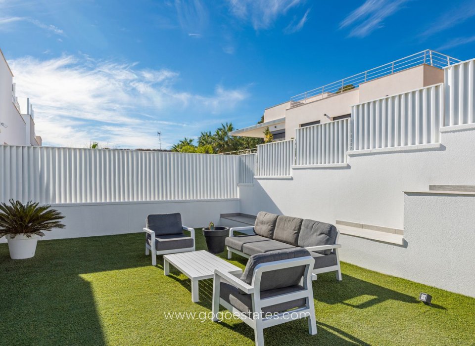 Venta - Casa - Chalet Independiente - San Miguel De Salinas - San Miguel de Salinas Centro