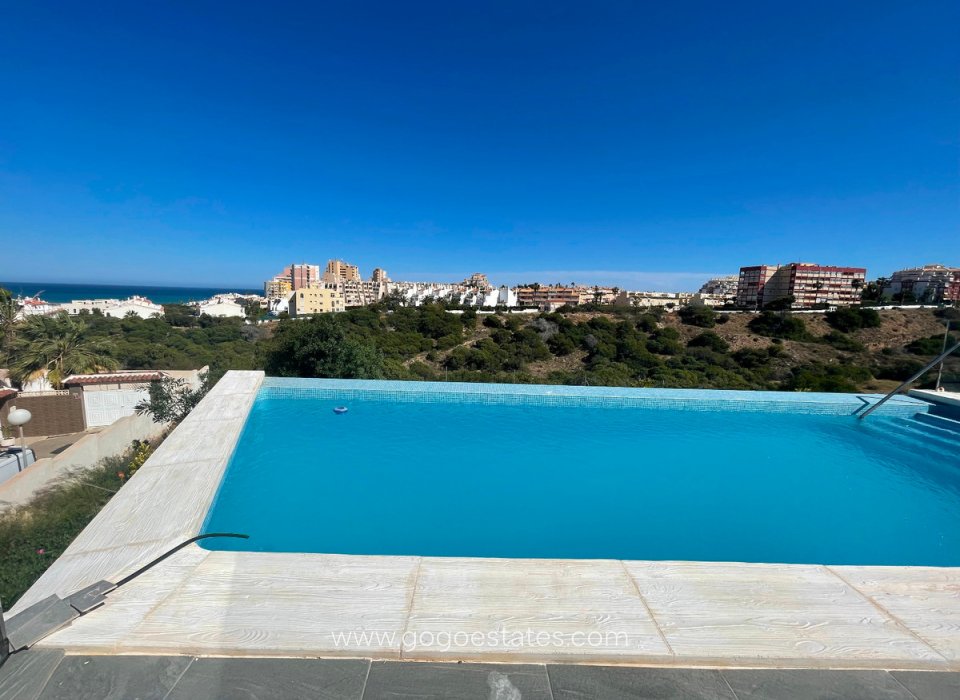 Venta - Casa - Chalet Independiente - Torrevieja - La Mata