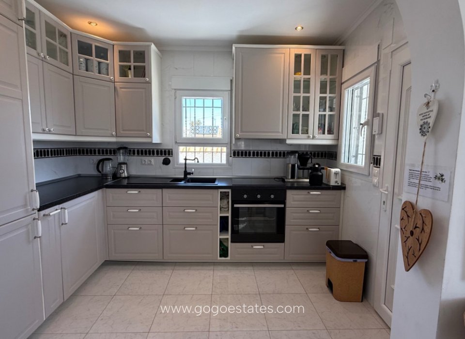 Venta - Casa - Chalet Independiente - Torrevieja - Torrevieja Centro