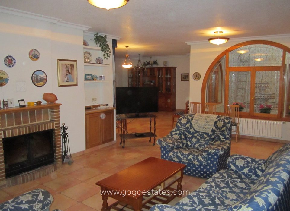 Venta - Casa - Chalet Independiente - Yecla - Yecla Centro