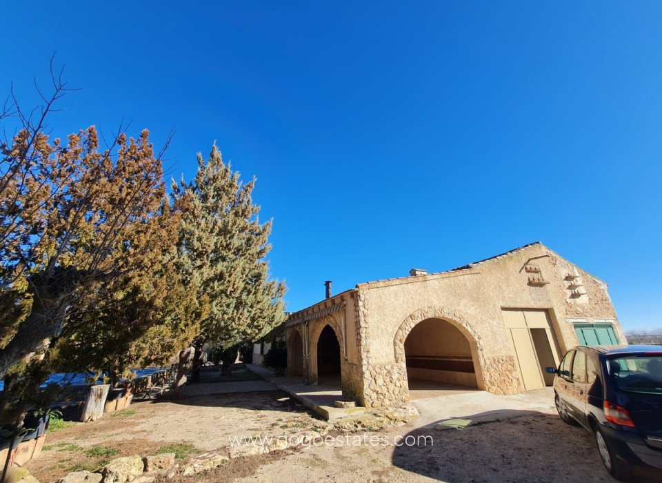 Venta - Casa - Chalet Independiente - Yecla - Yecla Centro