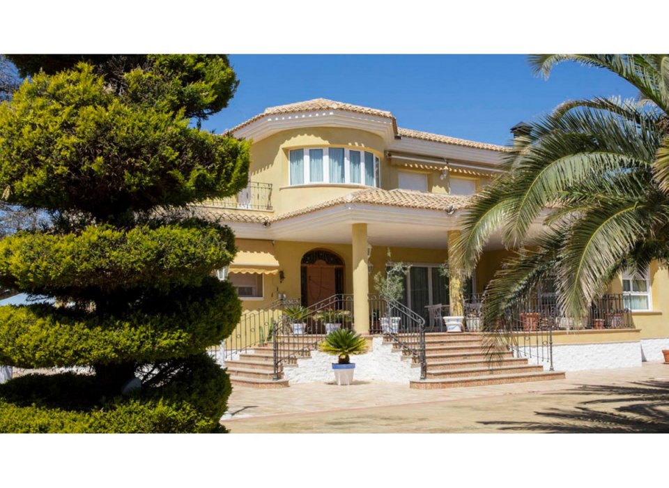 Venta - Casa - Chalet Independiente - Yecla - Yecla Centro