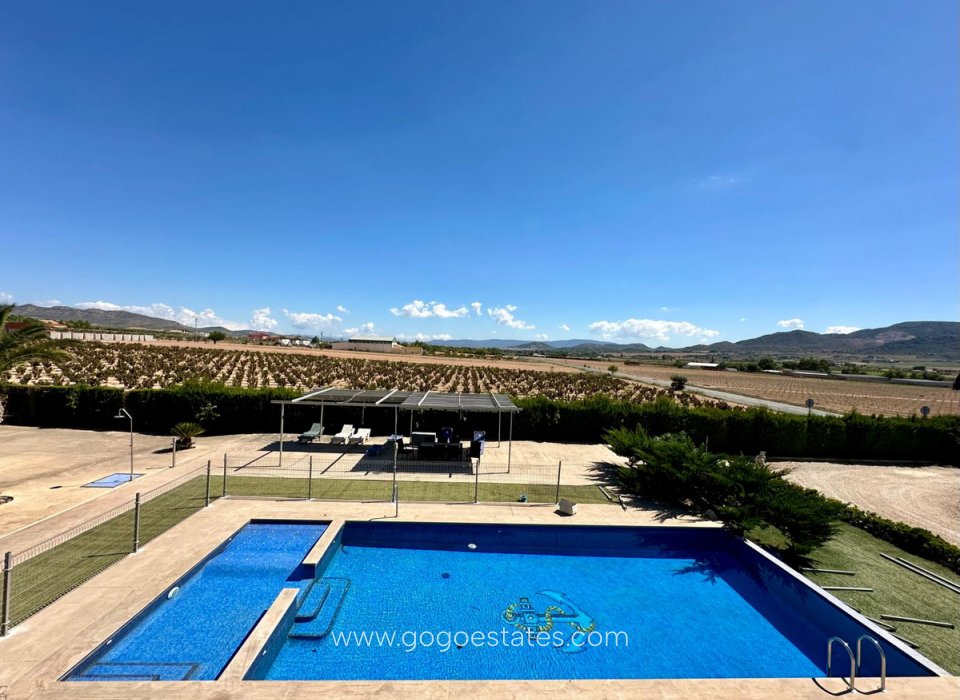 Venta - Casa - Chalet Independiente - Yecla - Yecla Centro