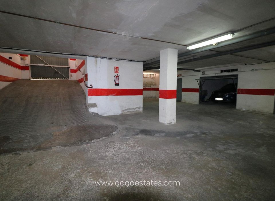 Venta - Comercial - Garaje - Torrevieja - Torrevieja Centro