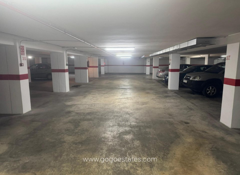 Venta - Comercial - Garaje - Torrevieja - Torrevieja Centro