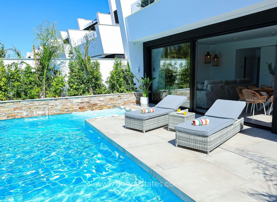 Venta - Villa / Chalet - Los Alcazares - La Minería