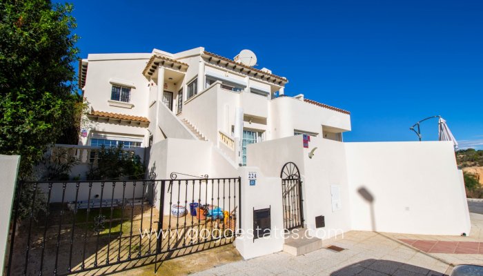 Villa / Chalet - Venta - Orihuela Costa - Campos de Golf