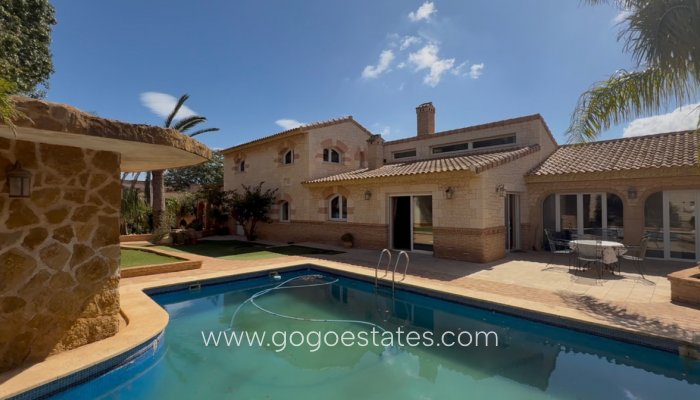 Villa - Revente - Torre - Pacheco - Casco Antiguo