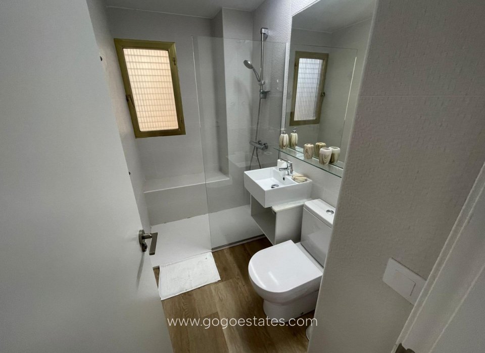 Wiederverkauf - Apartment - Studio im mittleren Stock - Benidorm - Benidorm Centro